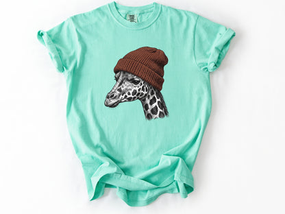 Giraffe in a hat Tee